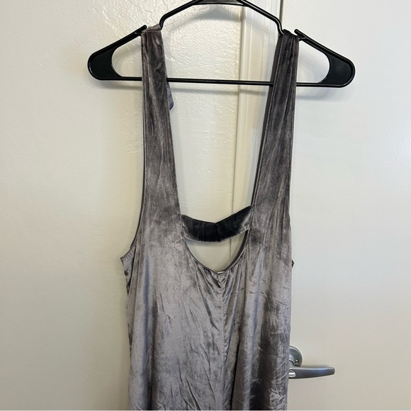 Maeve Anthropologie Monique Crushed Velvet Suspender Jumpsuit Gray Size Small - Picture 8 of 9